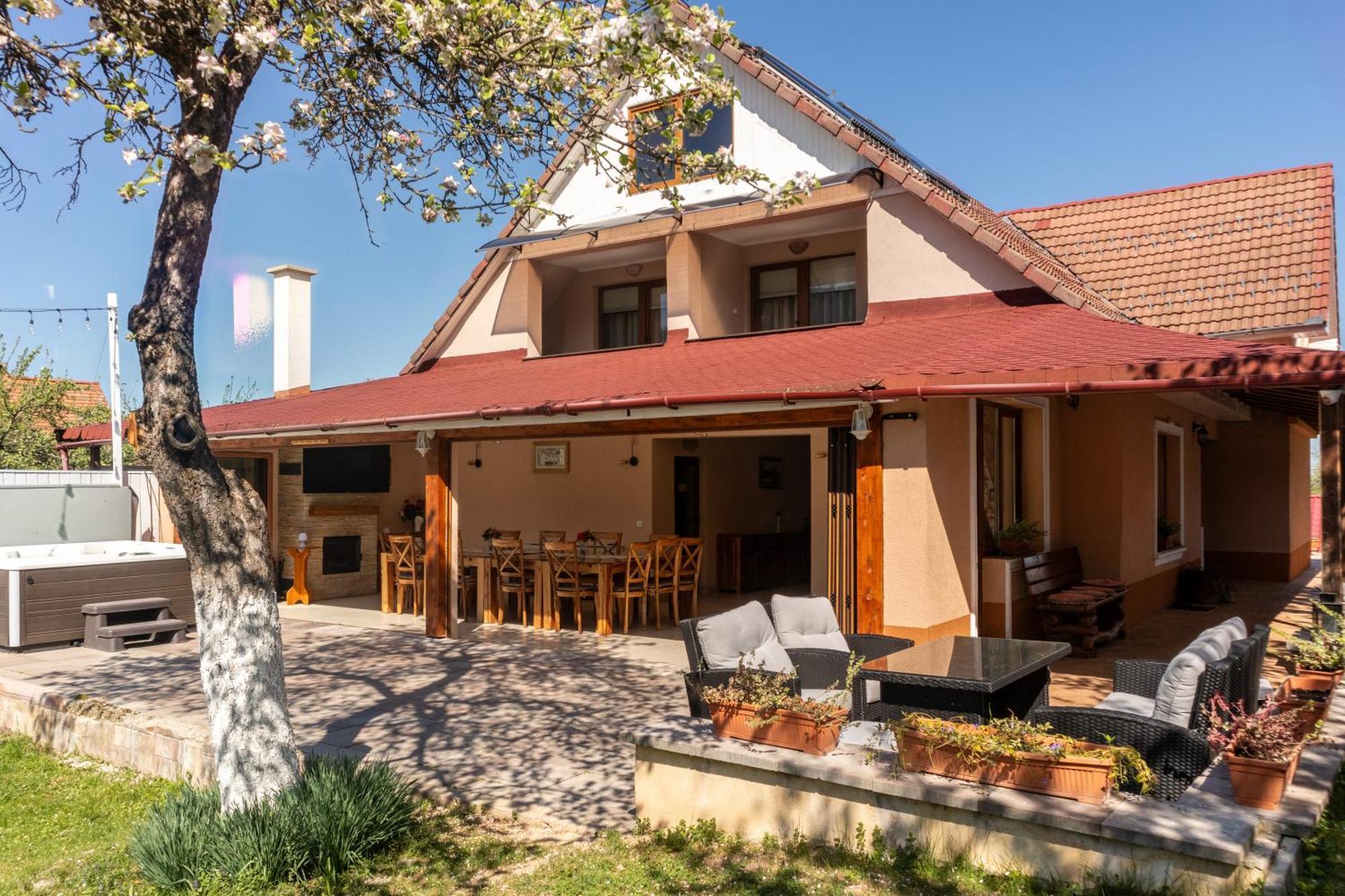 Vila Crisalia Sibiel -Sibiu (Adults Only) Hotel Kültér fotó